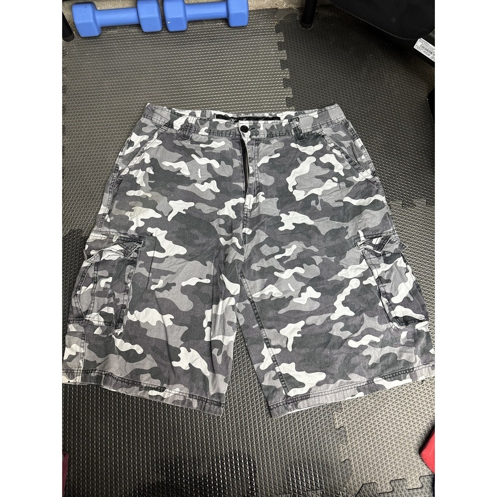 Knockout Jeans Men's Cargo Shorts Size 40 Gray Camo Cotton Button Zip Pockets
